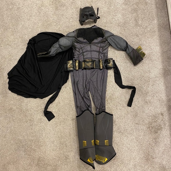 Deluxe Batman Costume ~ Medium - Picture 2 of 9